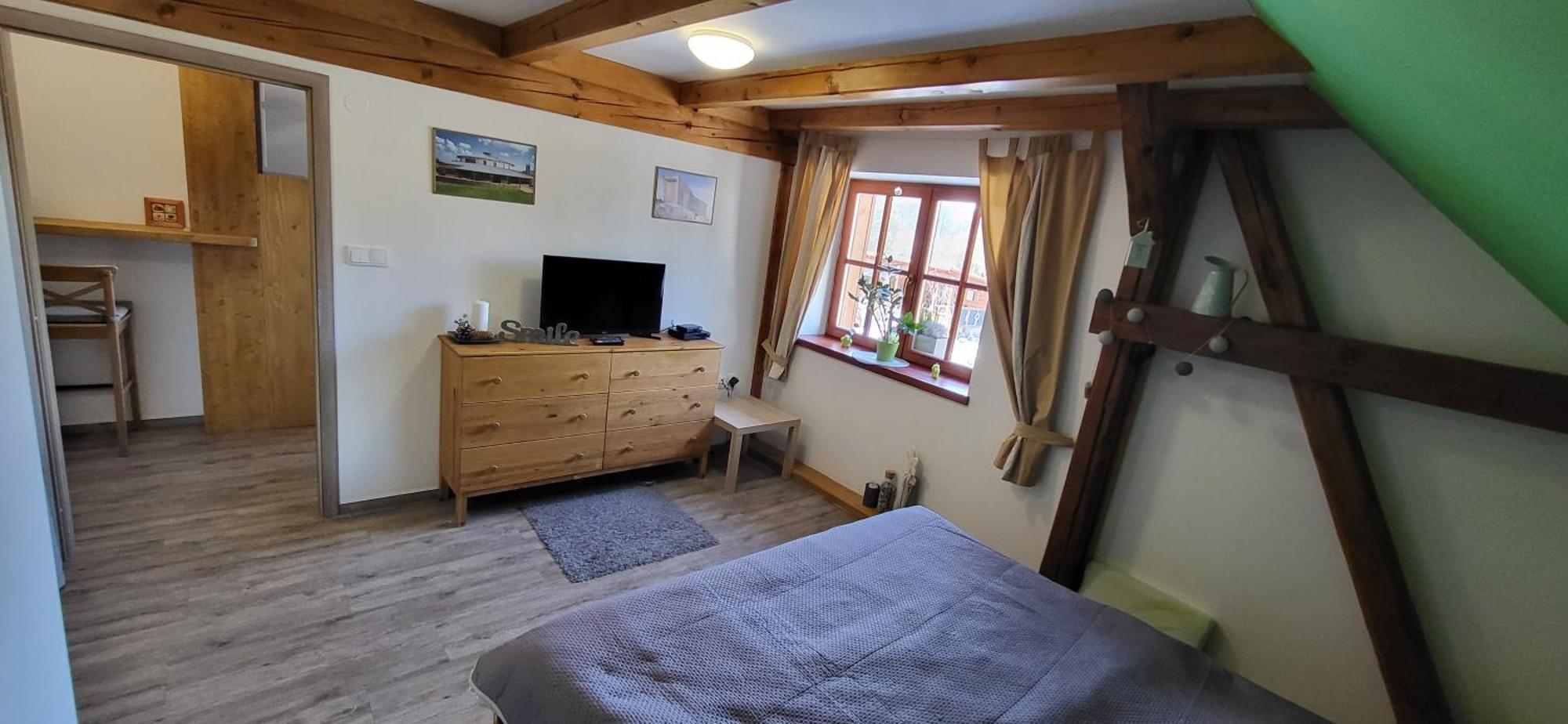 Family House 94 Apartman Prosecne Kültér fotó