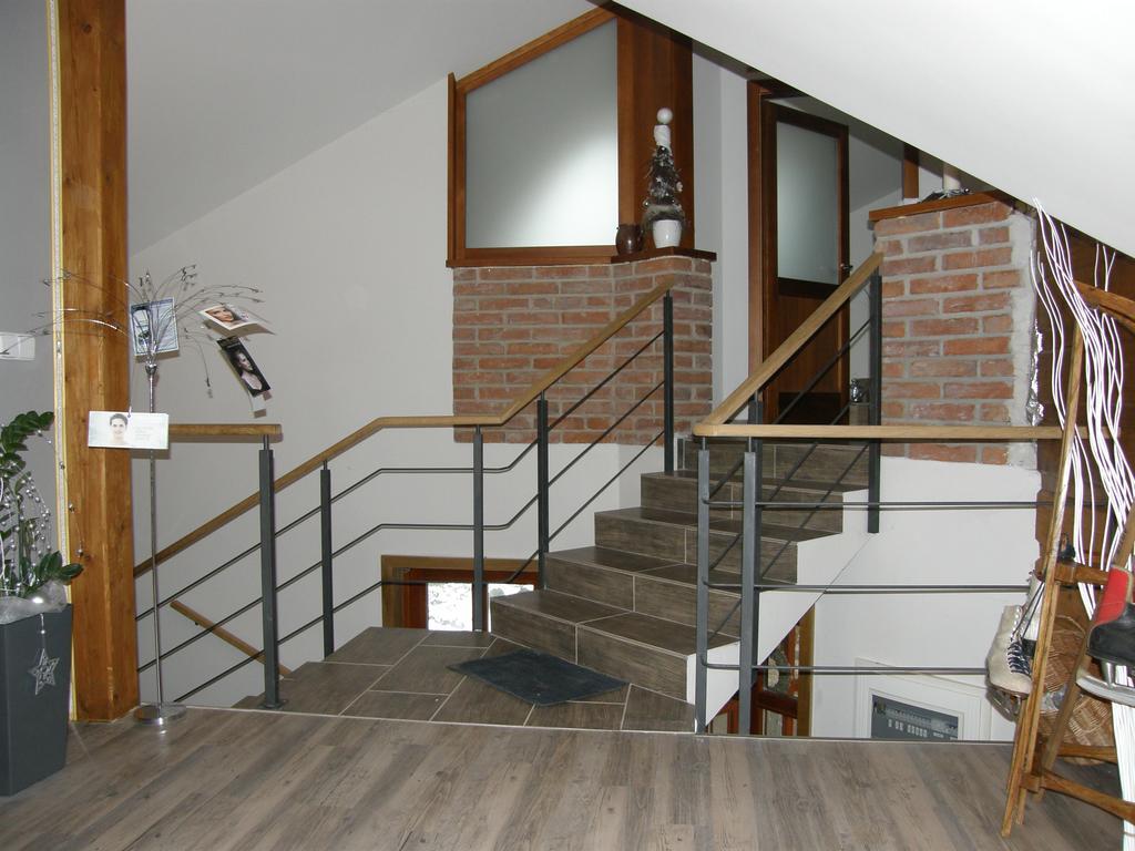 Family House 94 Apartman Prosecne Kültér fotó